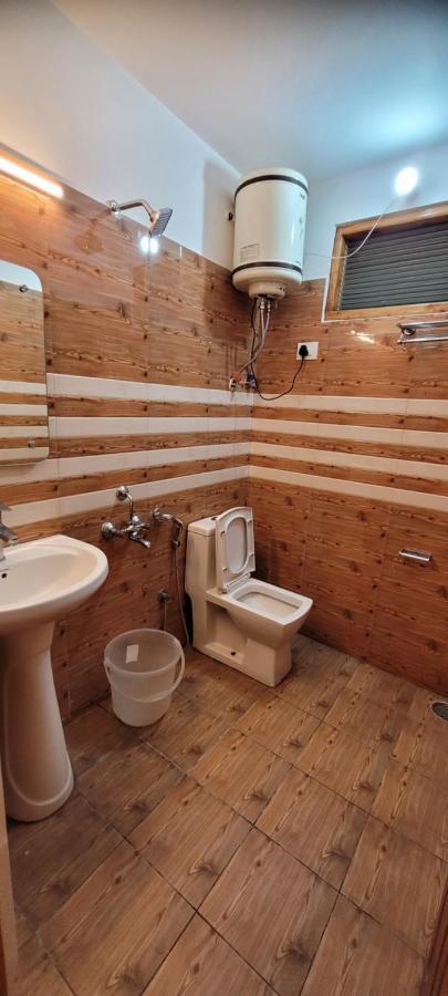 Hotel Snow Country Villa Manāli エクステリア 写真