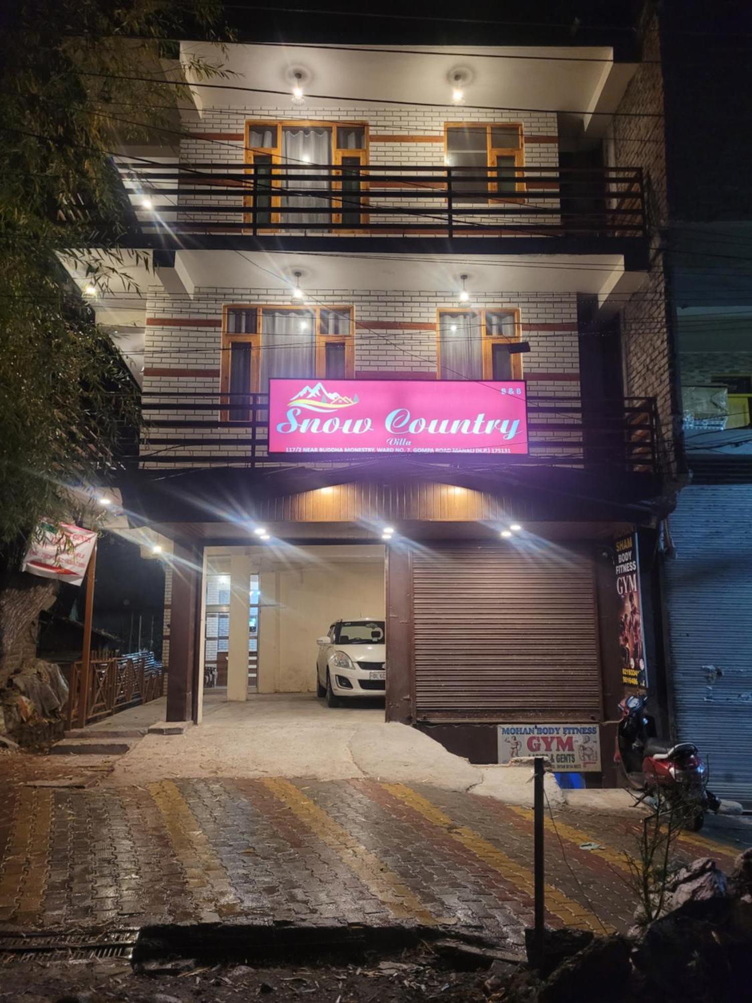 Hotel Snow Country Villa Manāli エクステリア 写真